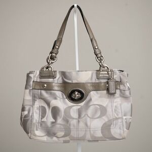 Vintage COACH Signature C Monogram Tote Bag Silver Grey Patent Leather Trim Chic